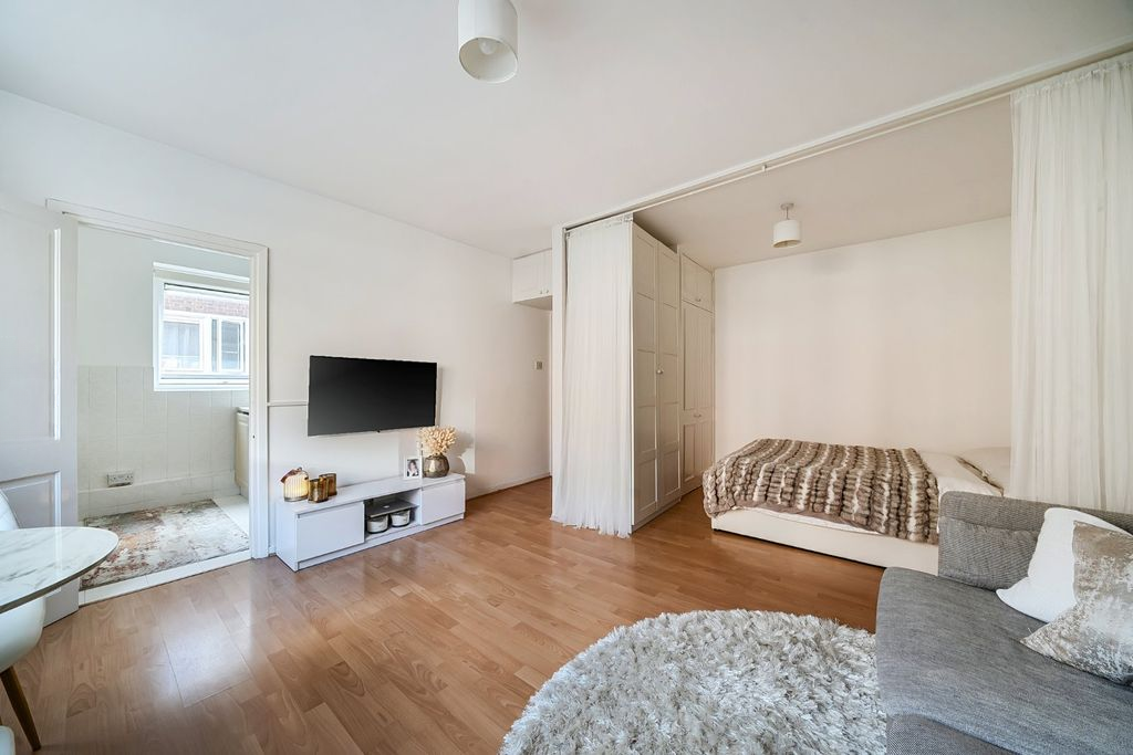 Квартира в Лондоне, Великобритания, 35 м² - фото 14