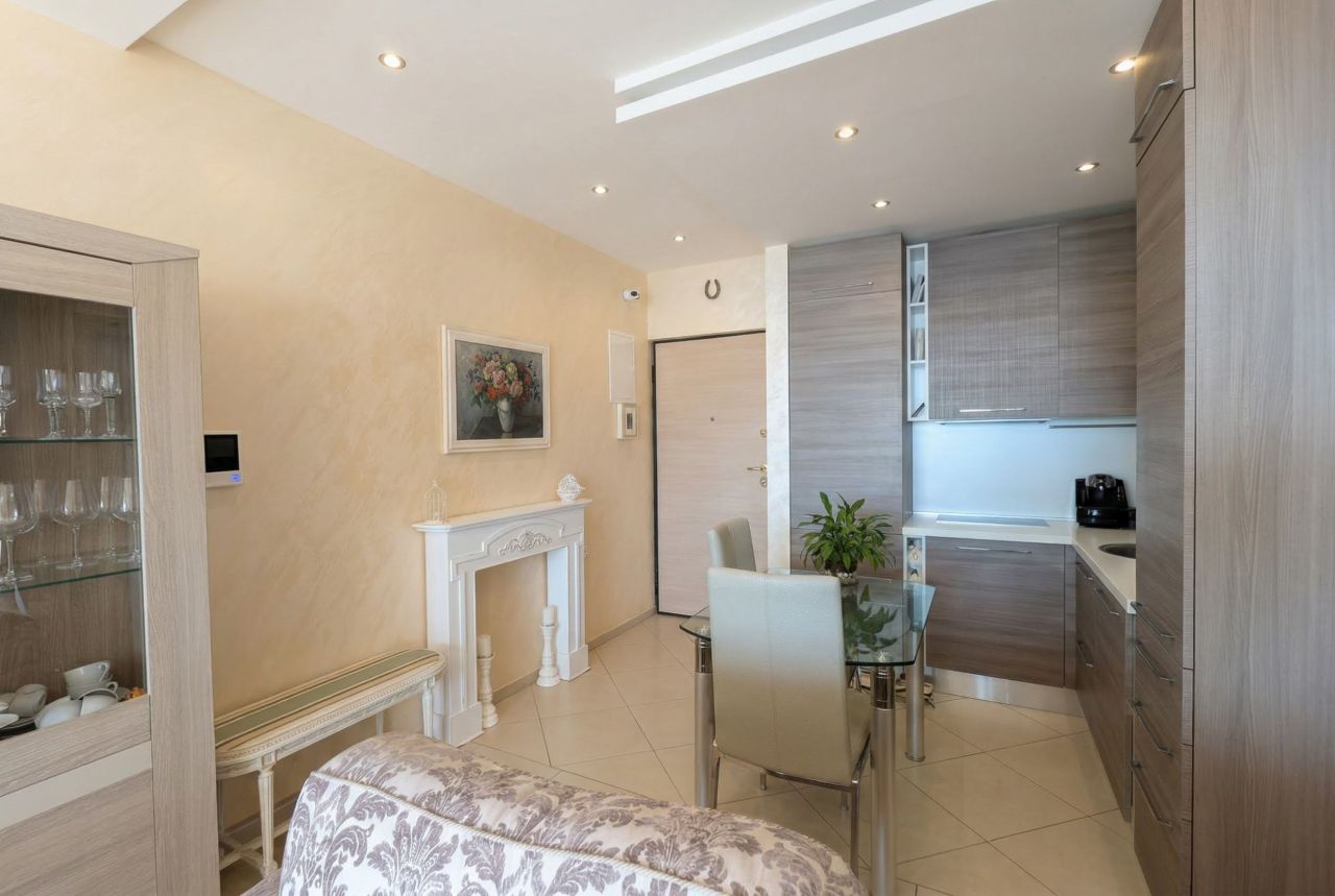 Квартира в Бечичи, Черногория, 65 м² - фото 14