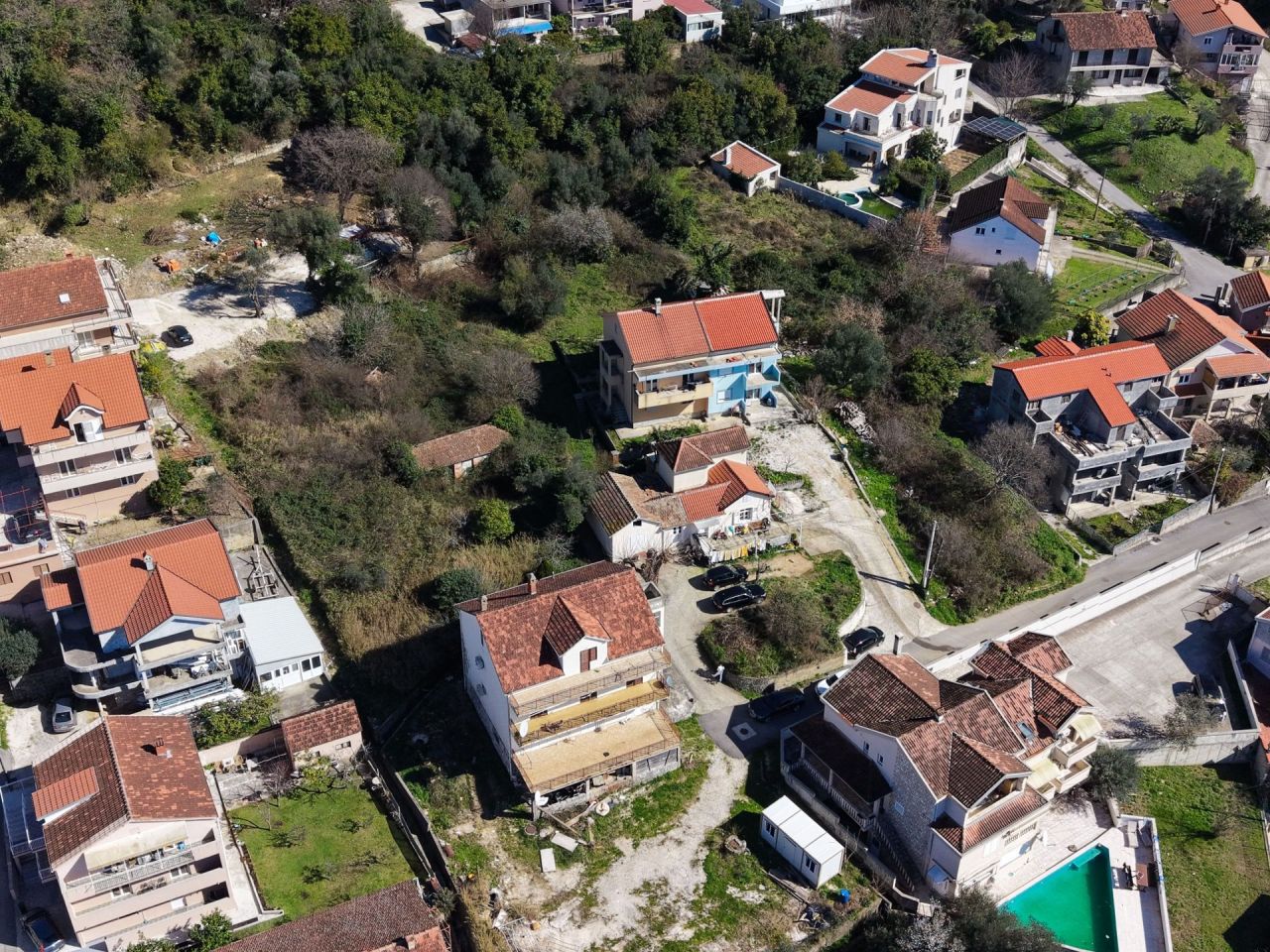 Земля в Тивате, Черногория, 1 872 м² - фото 8