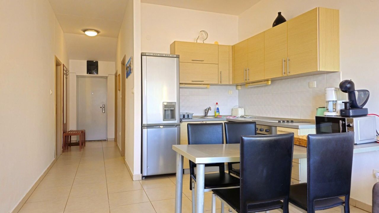 Квартира в Бечичи, Черногория, 51 м² - фото 2