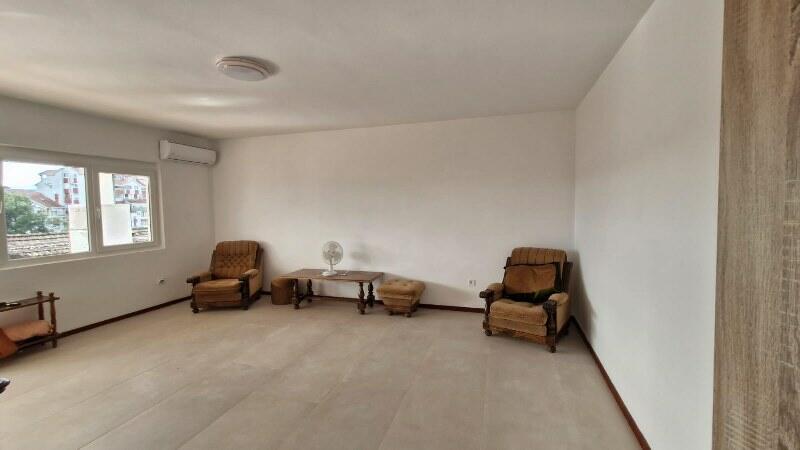 Дом в Тивате, Черногория, 107 м² - фото 11