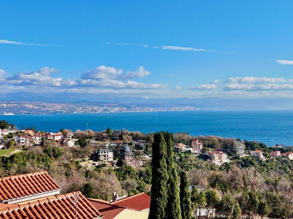 Квартира в Опатии, Хорватия, 85 м² - фото 1