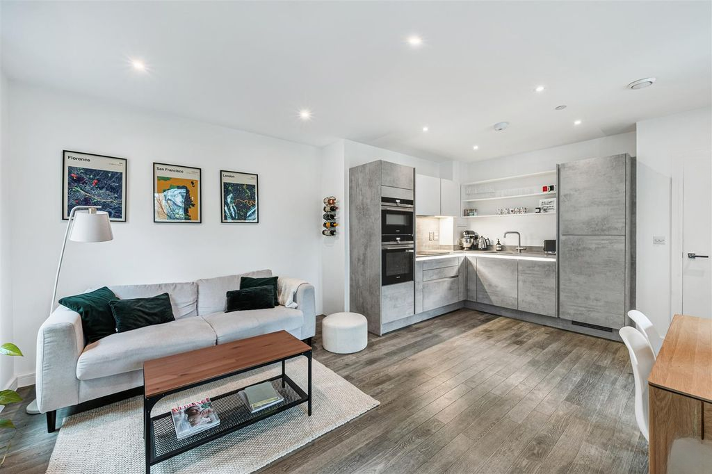 Квартира в Лондоне, Великобритания, 55 м² - фото 1