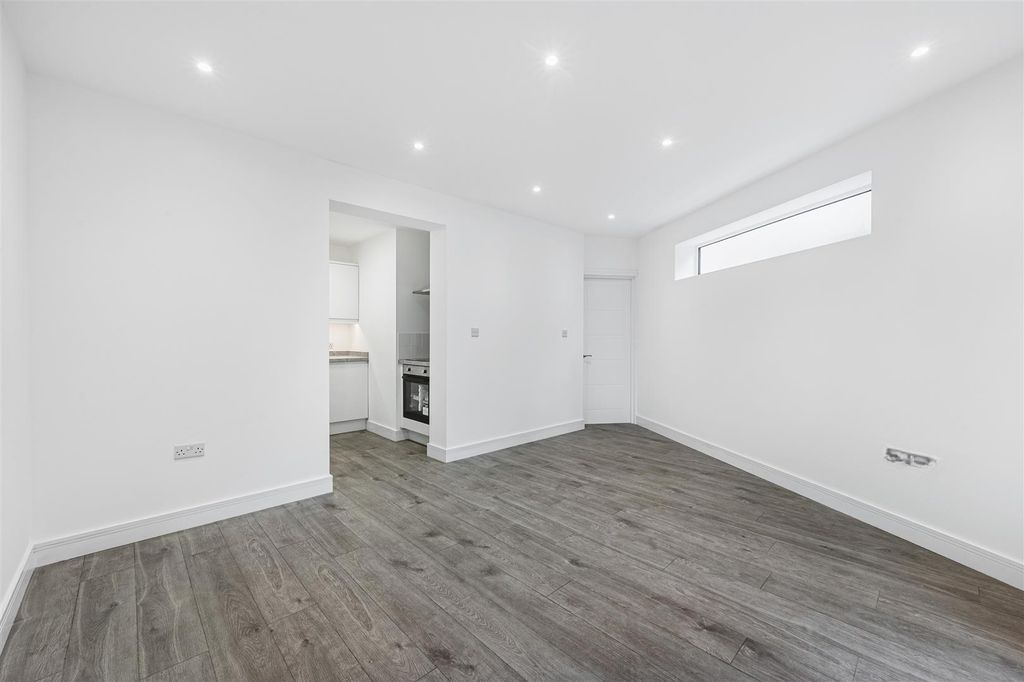 Квартира в Лондоне, Великобритания, 46 м² - фото 1