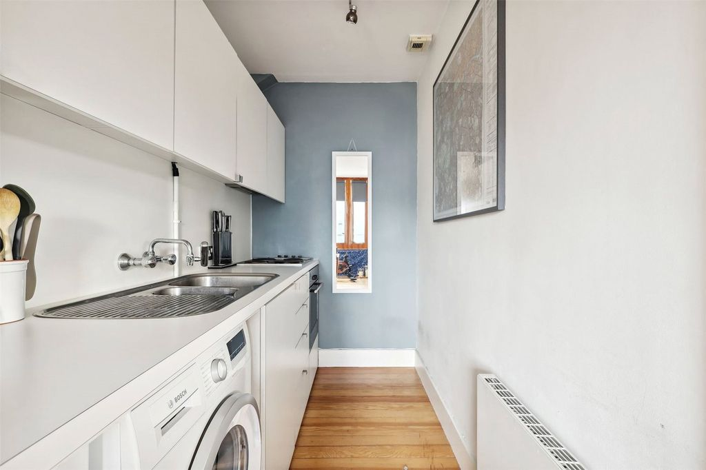 Квартира в Лондоне, Великобритания, 30 м² - фото 1