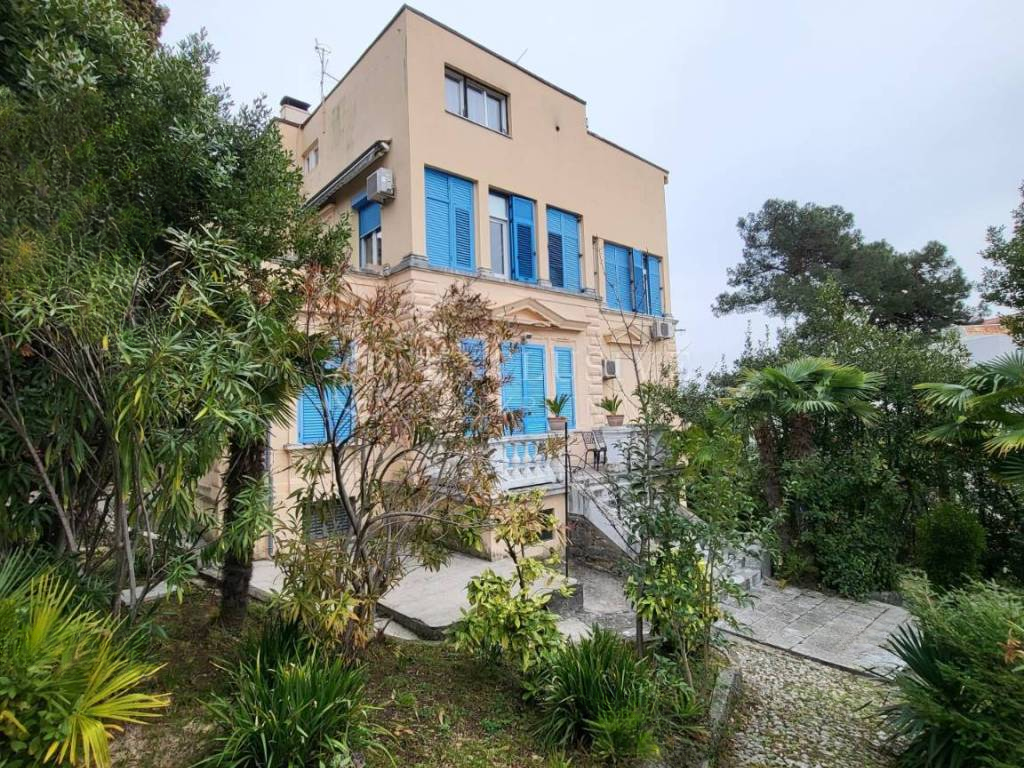 Квартира в Опатии, Хорватия, 87 м² - фото 1