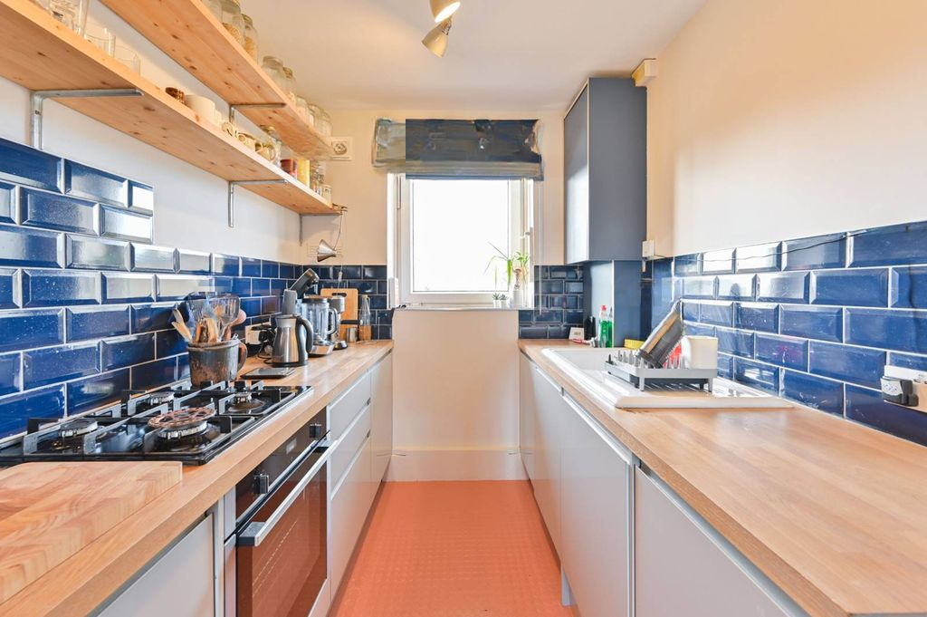 Квартира в Лондоне, Великобритания, 36 м² - фото 1