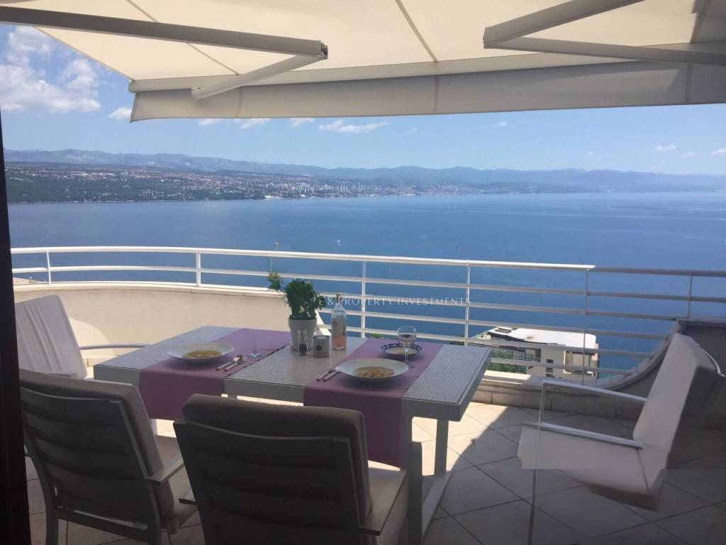 Квартира в Опатии, Хорватия, 281 м² - фото 1