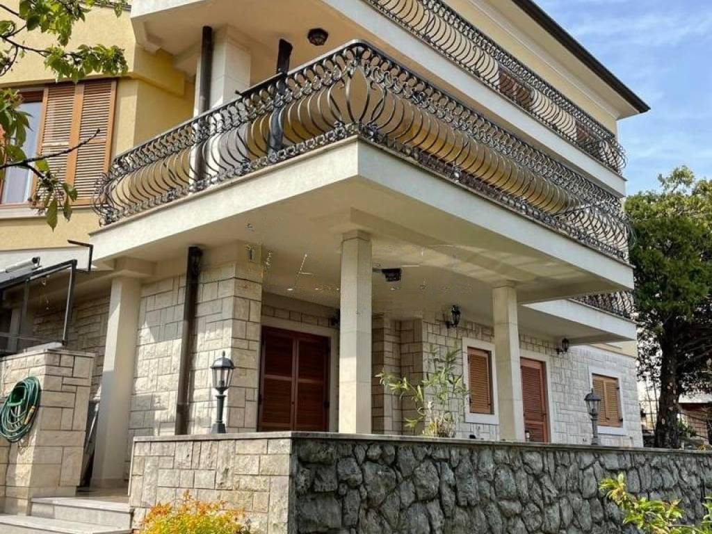 Дом в Опатии, Хорватия, 280 м² - фото 1