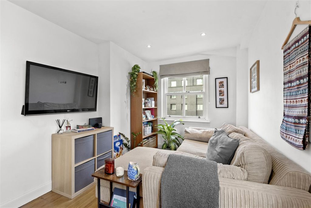 Квартира в Лондоне, Великобритания, 38 м² - фото 2