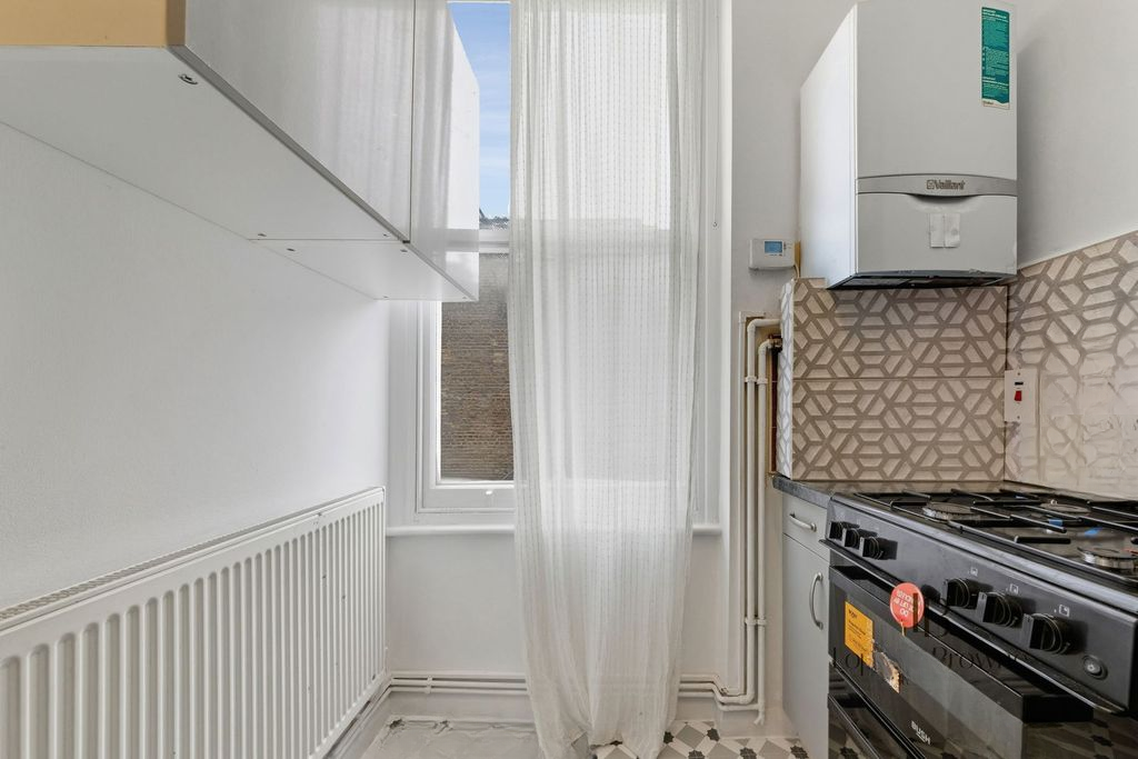 Квартира в Лондоне, Великобритания, 28 м² - фото 2