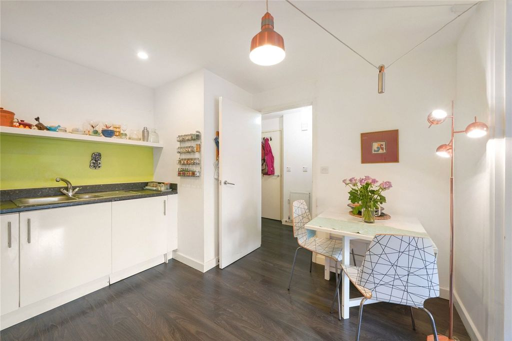 Квартира в Лондоне, Великобритания, 60 м² - фото 2