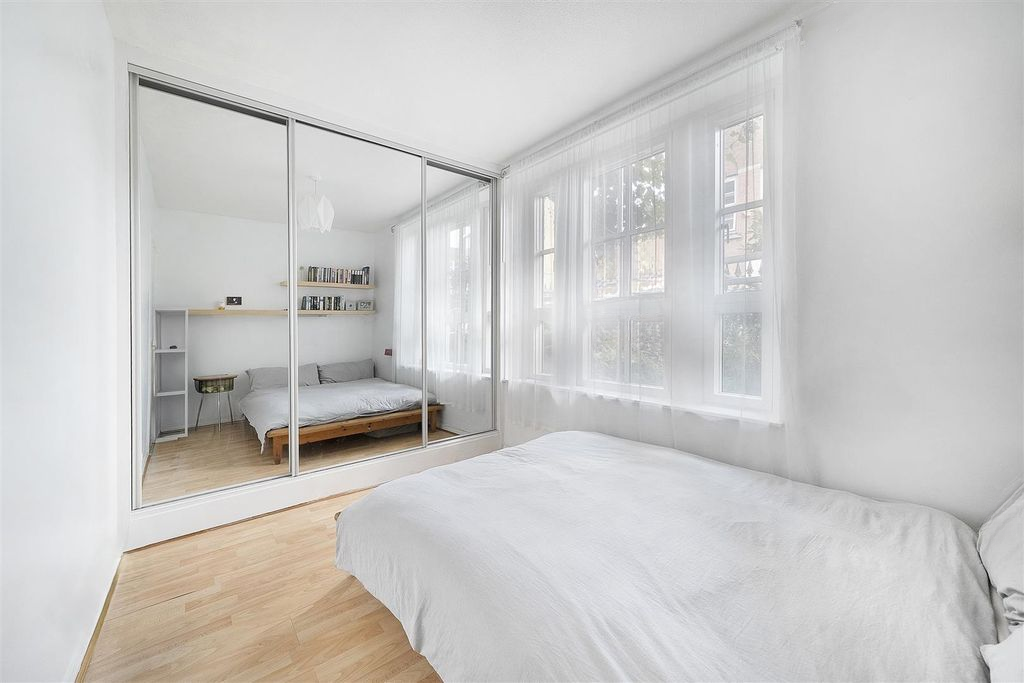 Квартира в Лондоне, Великобритания, 36 м² - фото 2