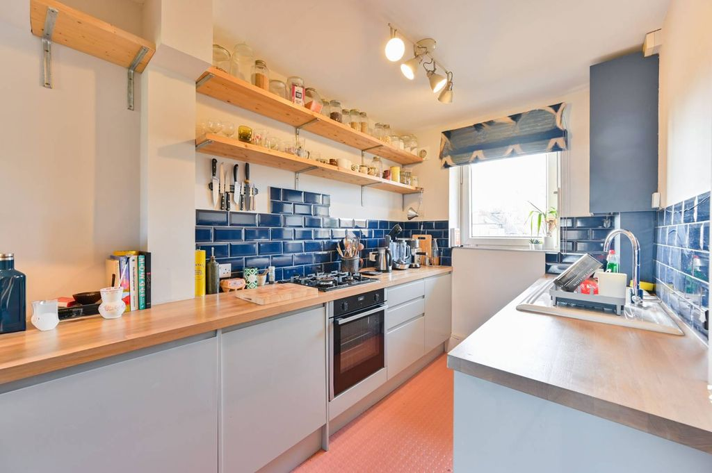 Квартира в Лондоне, Великобритания, 36 м² - фото 2