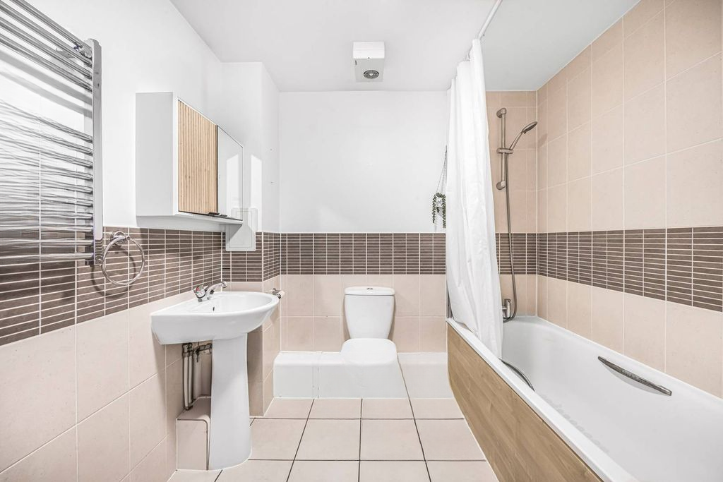Квартира в Лондоне, Великобритания, 40 м² - фото 2