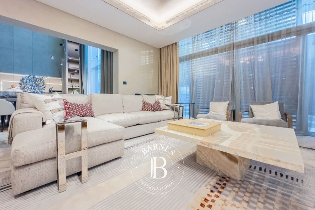 Вилла в Дубае, ОАЭ, 726.8 м² - фото 2