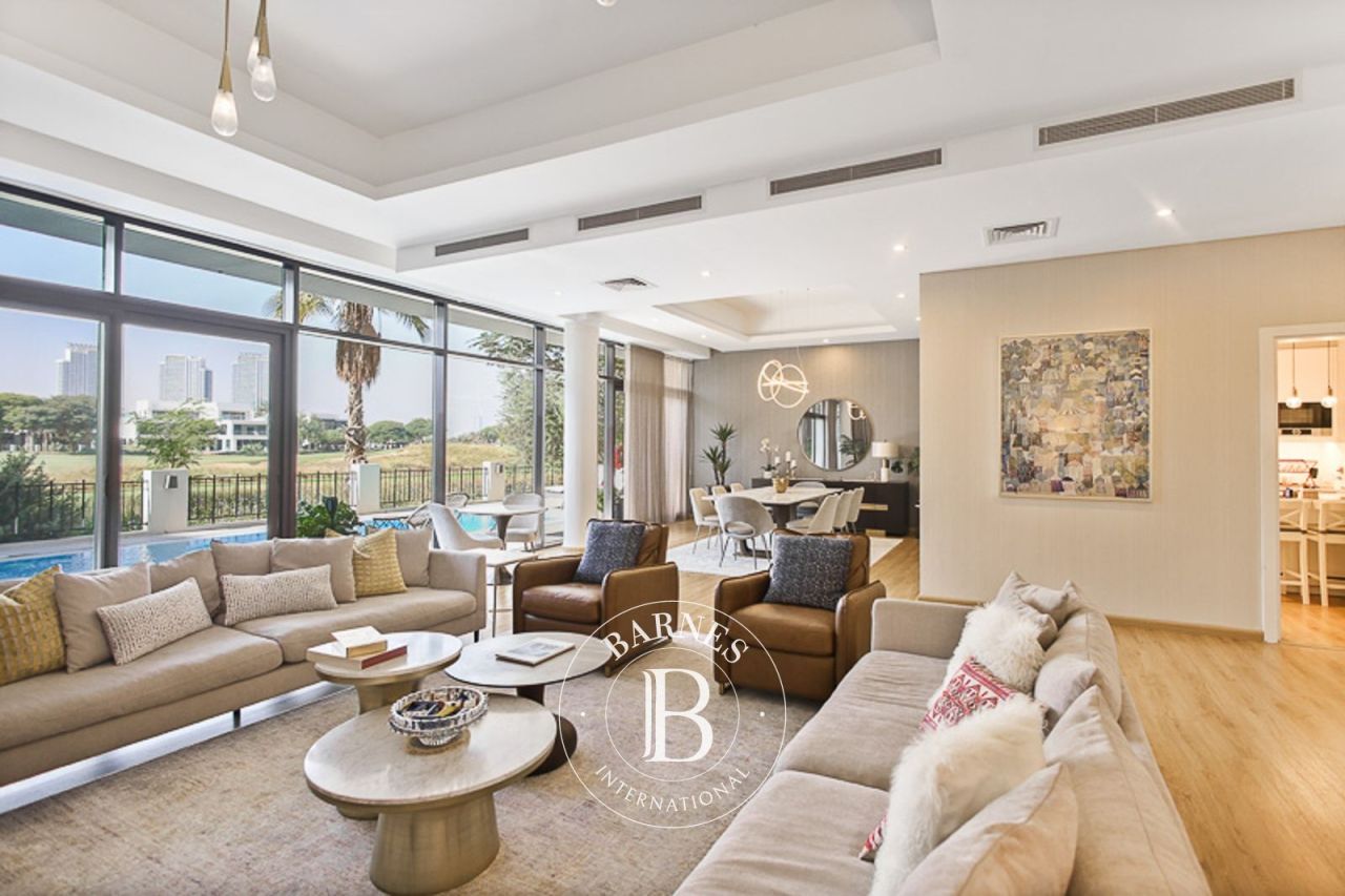 Вилла в Дубае, ОАЭ, 453.6 м² - фото 2