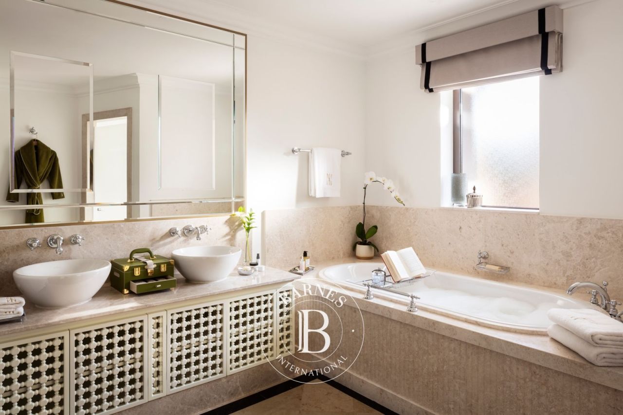 Вилла Umm Suqeim 3, ОАЭ, 370 м² - фото 8