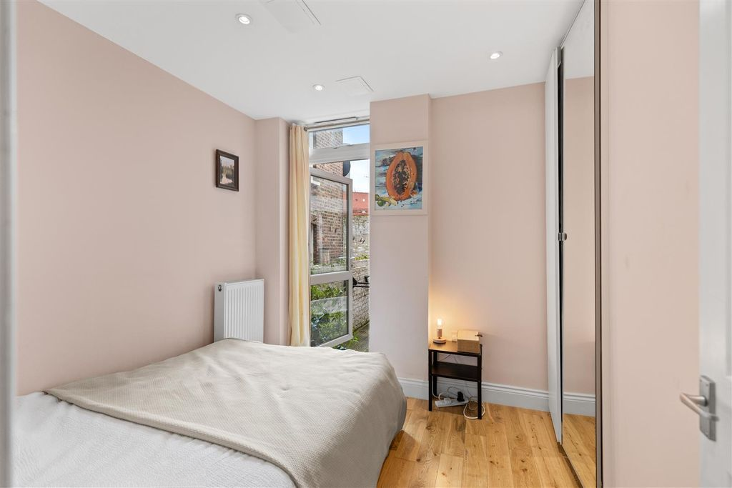 Квартира в Лондоне, Великобритания, 26 м² - фото 8