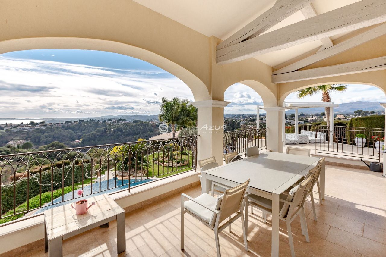 Вилла в Кань-Сюр-Мере, Франция, 250 м² - фото 11