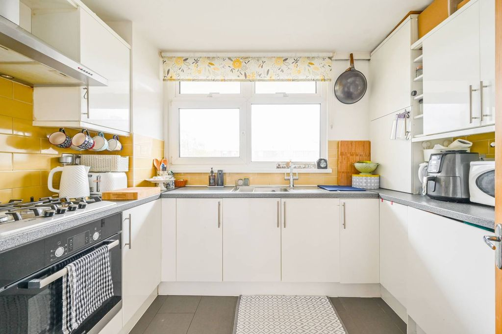 Квартира в Лондоне, Великобритания, 46 м² - фото 9