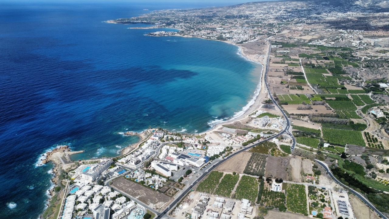 Земля в Пафосе, Кипр, 11 232 м² - фото 1