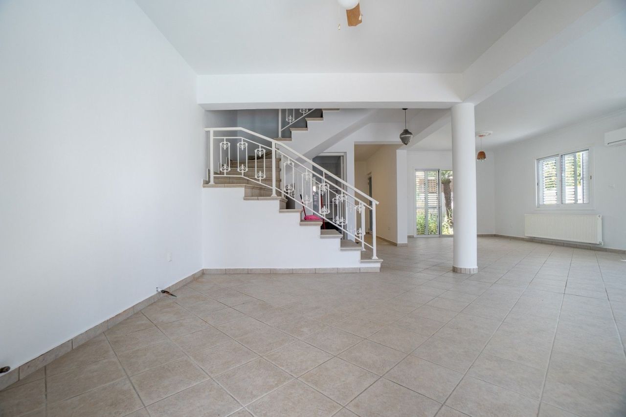 Вилла в Пафосе, Кипр, 200 м² - фото 5