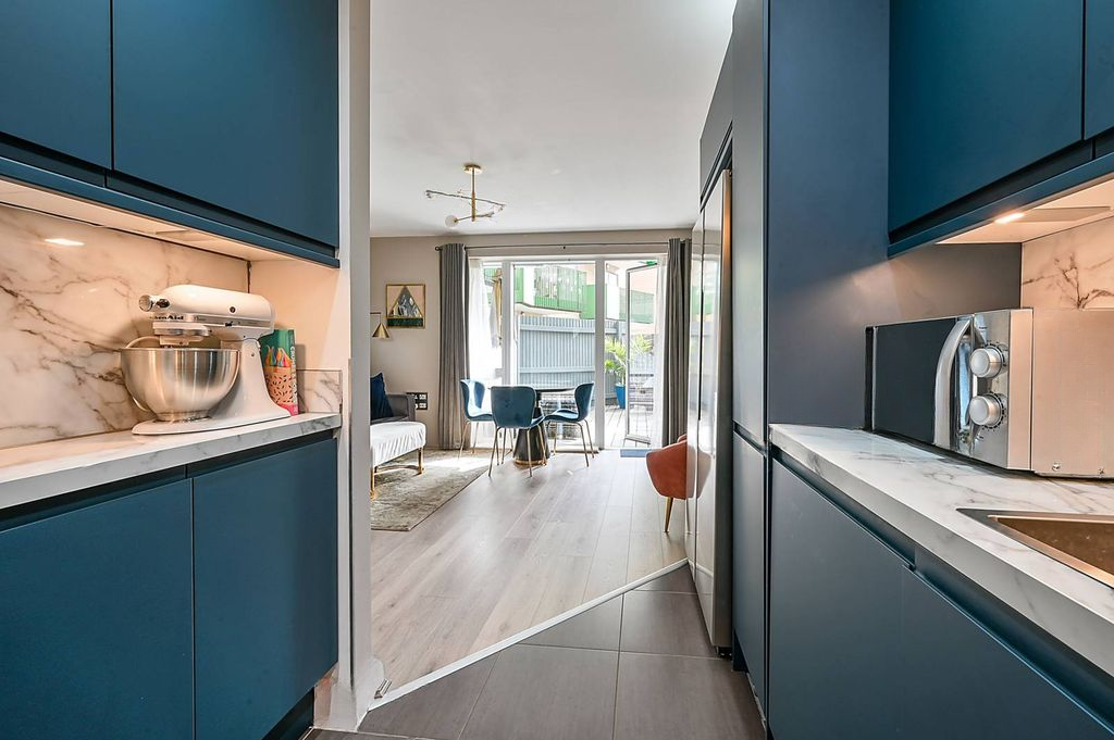 Квартира в Лондоне, Великобритания, 60 м² - фото 10