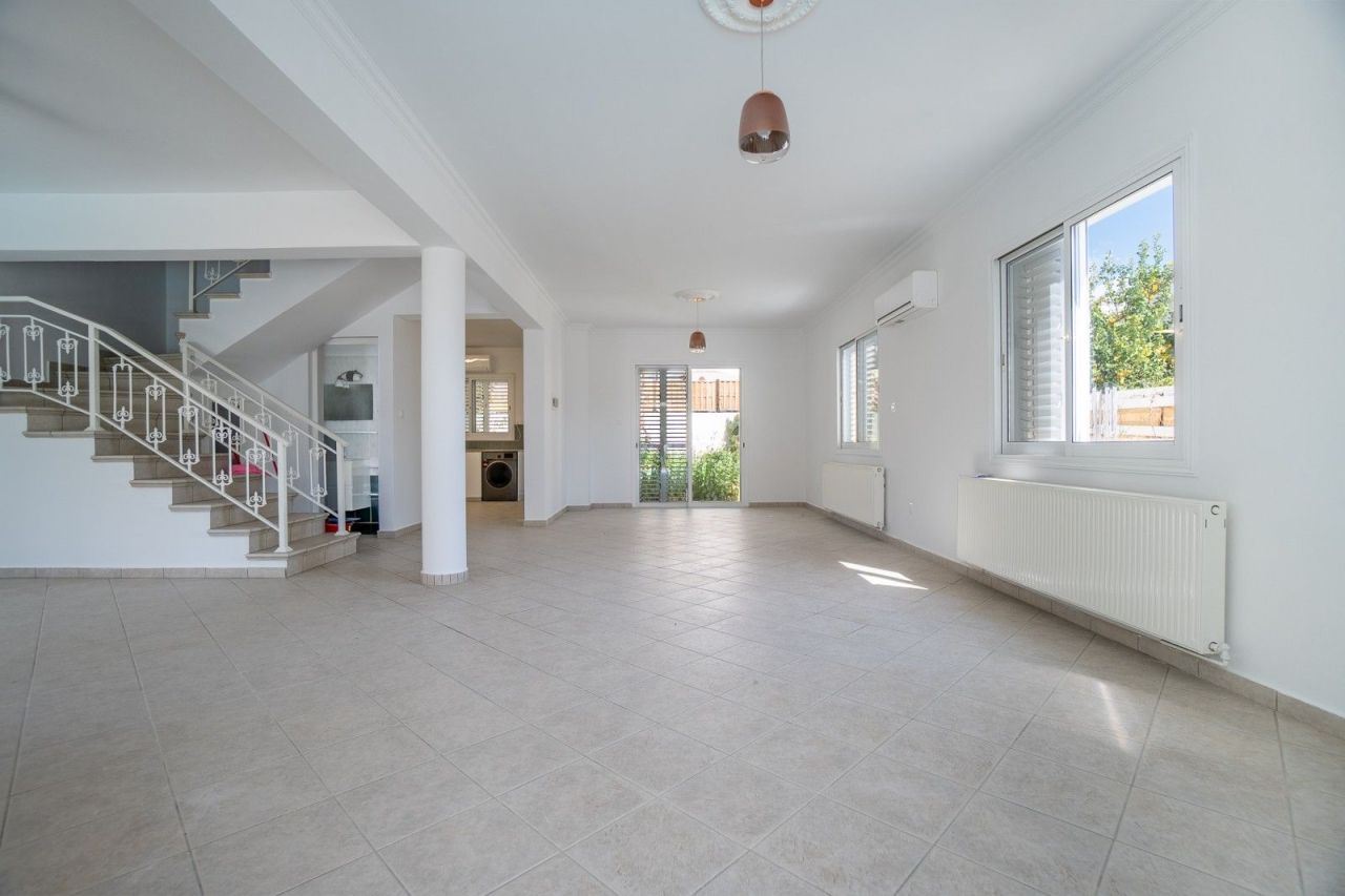 Вилла в Пафосе, Кипр, 200 м² - фото 7