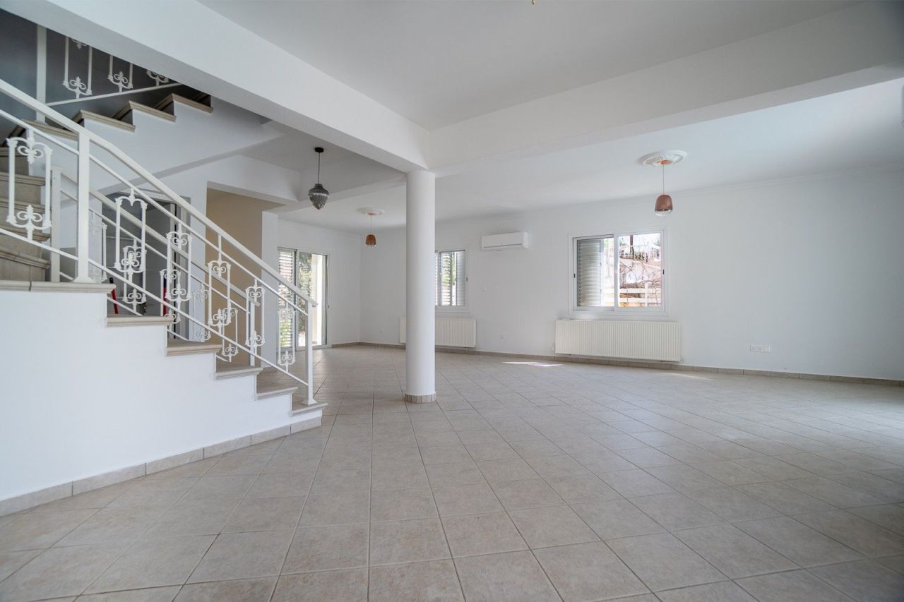 Вилла в Пафосе, Кипр, 200 м² - фото 8