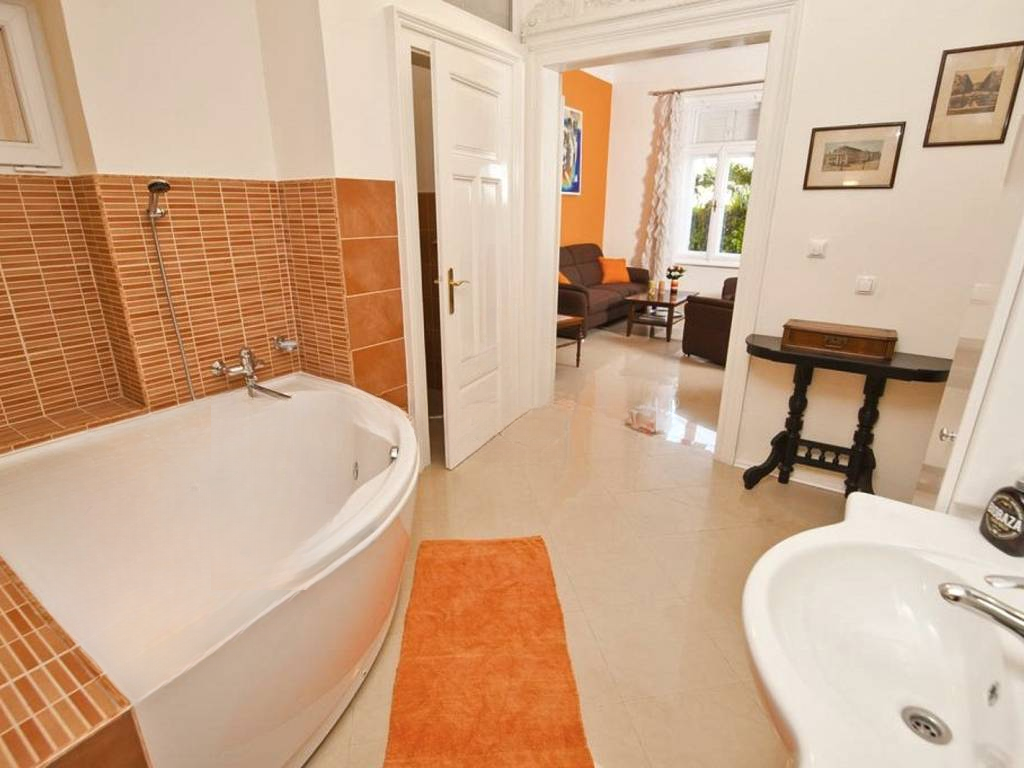 Квартира в Опатии, Хорватия, 82 м² - фото 11