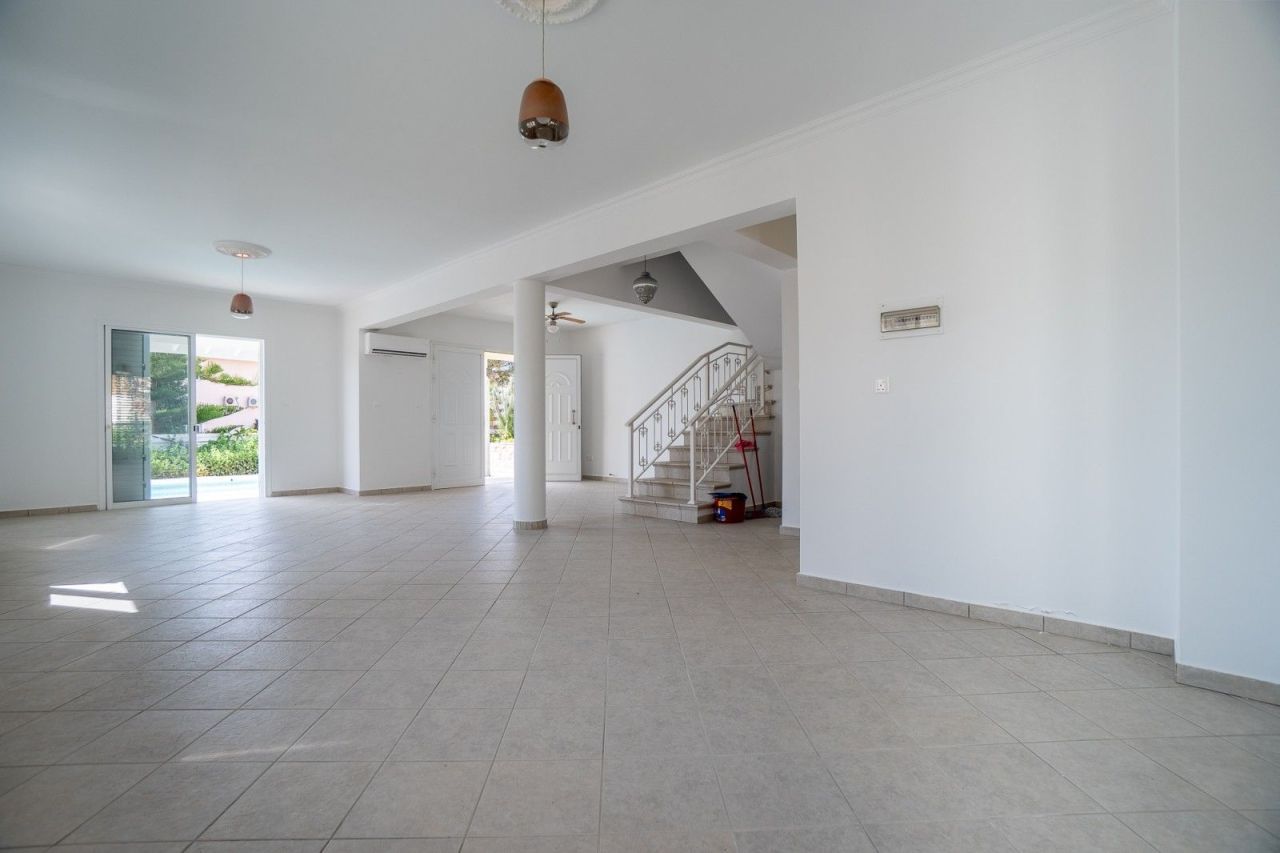 Вилла в Пафосе, Кипр, 200 м² - фото 9