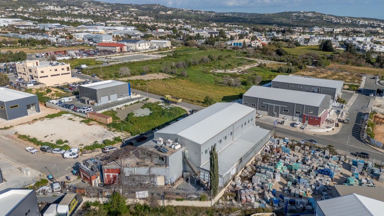 Коммерческая недвижимость в Пафосе, Кипр, 1 500 м² - фото 7