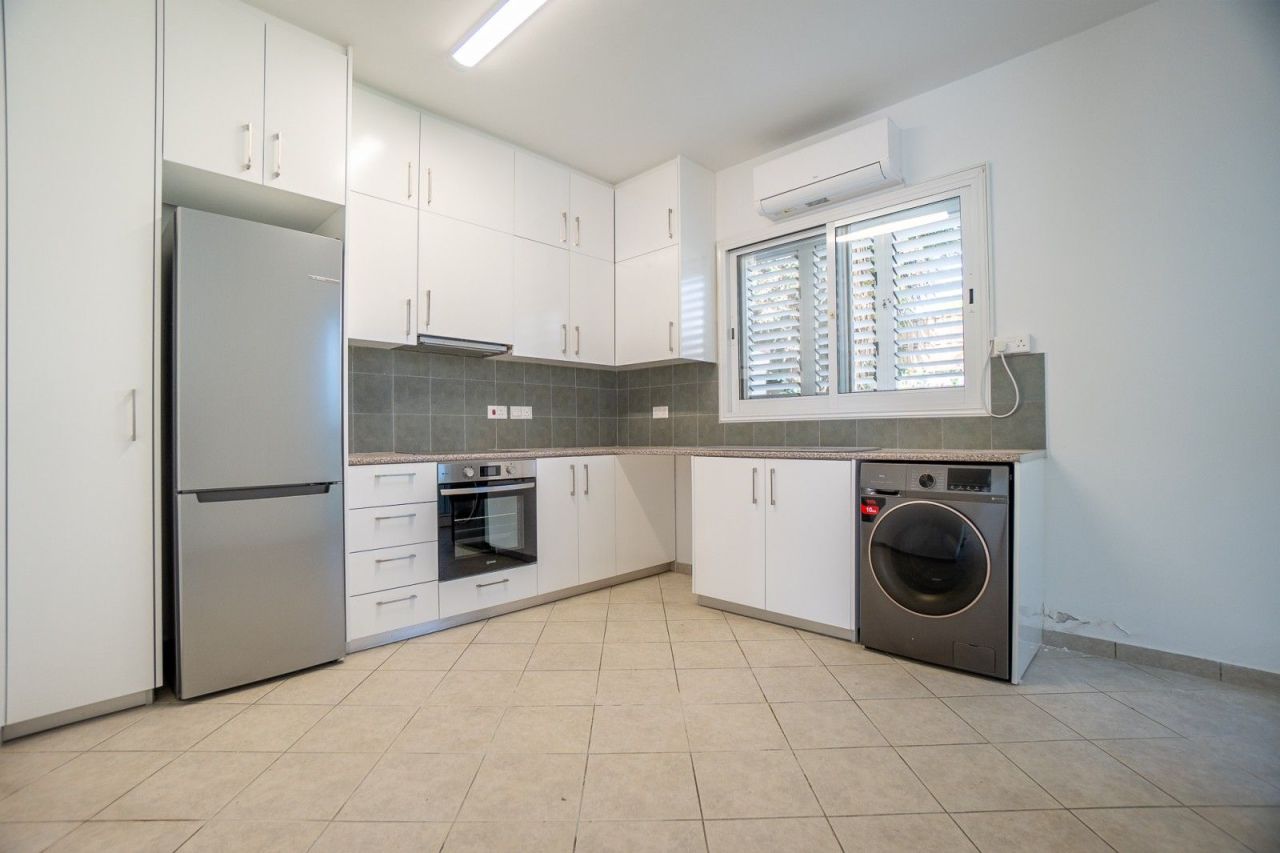 Вилла в Пафосе, Кипр, 200 м² - фото 11