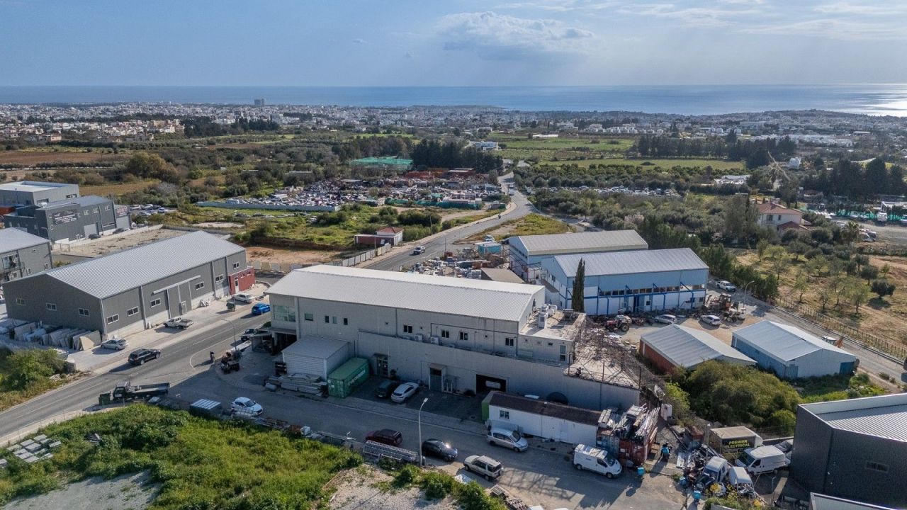 Коммерческая недвижимость в Пафосе, Кипр, 1 500 м² - фото 8