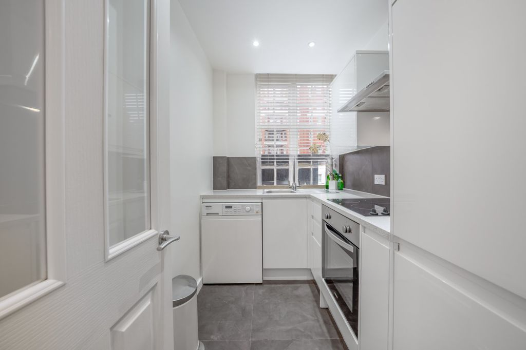 Квартира в Лондоне, Великобритания, 37 м² - фото 11