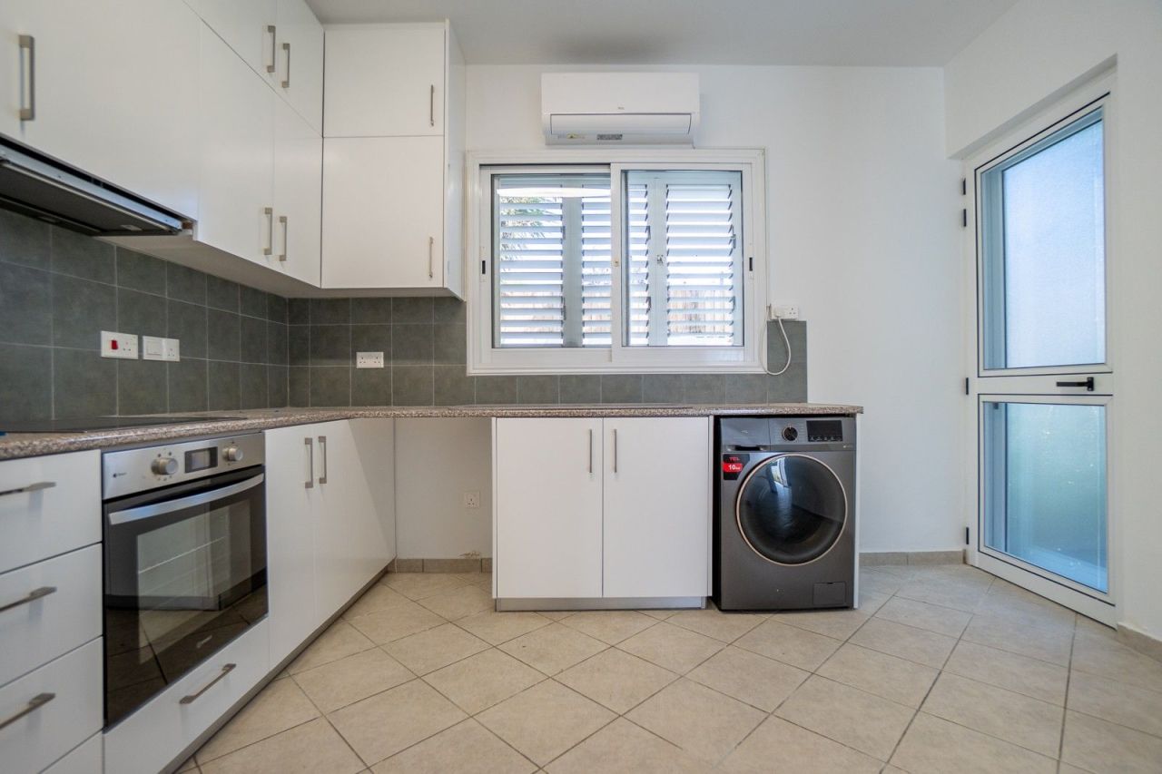 Вилла в Пафосе, Кипр, 200 м² - фото 13