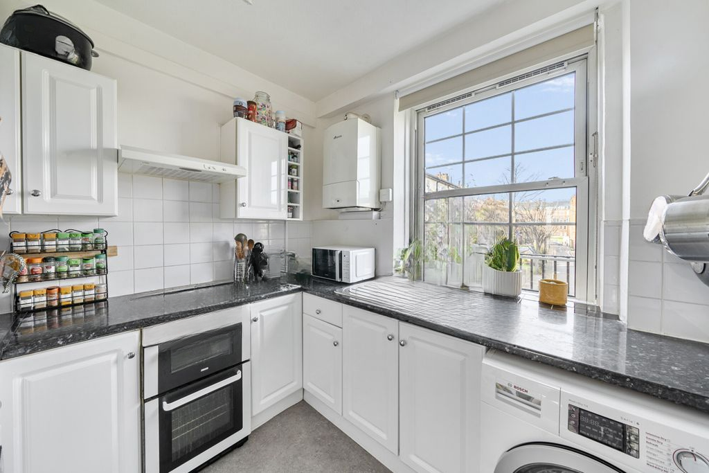 Квартира в Лондоне, Великобритания, 60 м² - фото 12