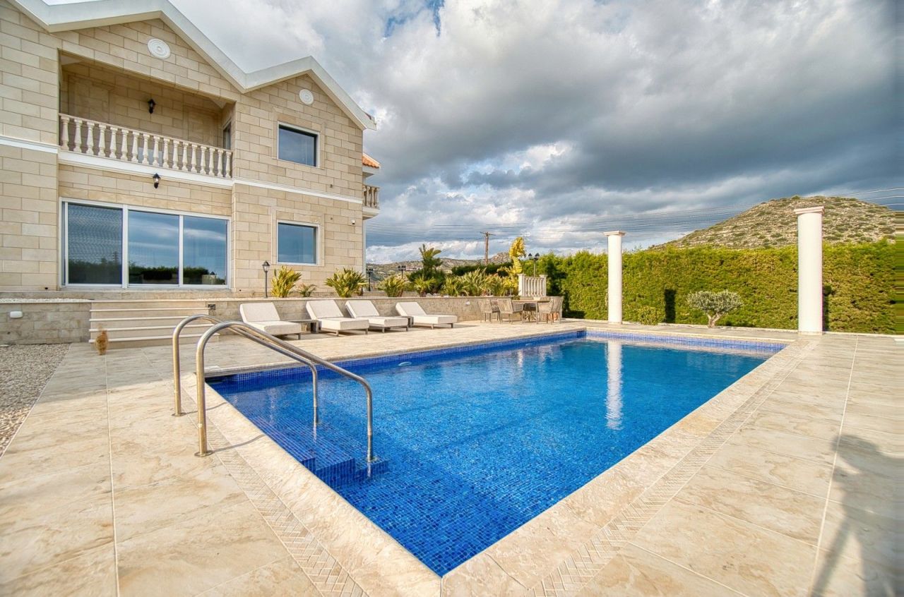 Вилла в Лимасоле, Кипр, 380 м² - фото 17