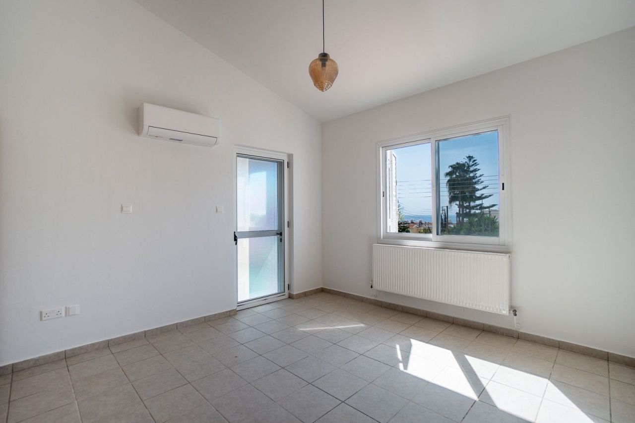 Вилла в Пафосе, Кипр, 200 м² - фото 17