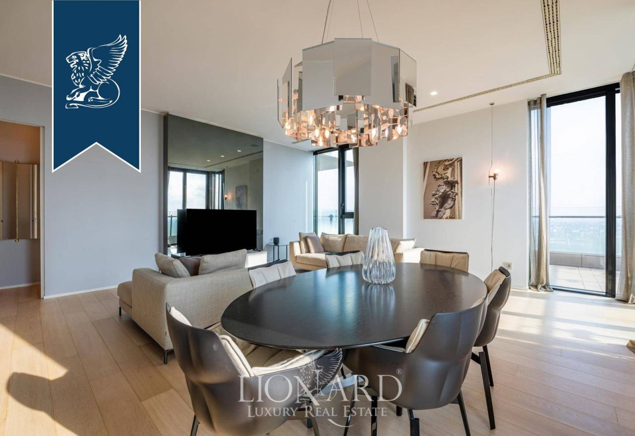 Апартаменты в Милане, Италия, 235 м² - фото 8