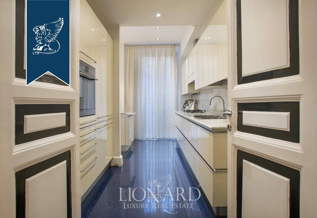 Апартаменты в Риме, Италия, 280 м² - фото 10