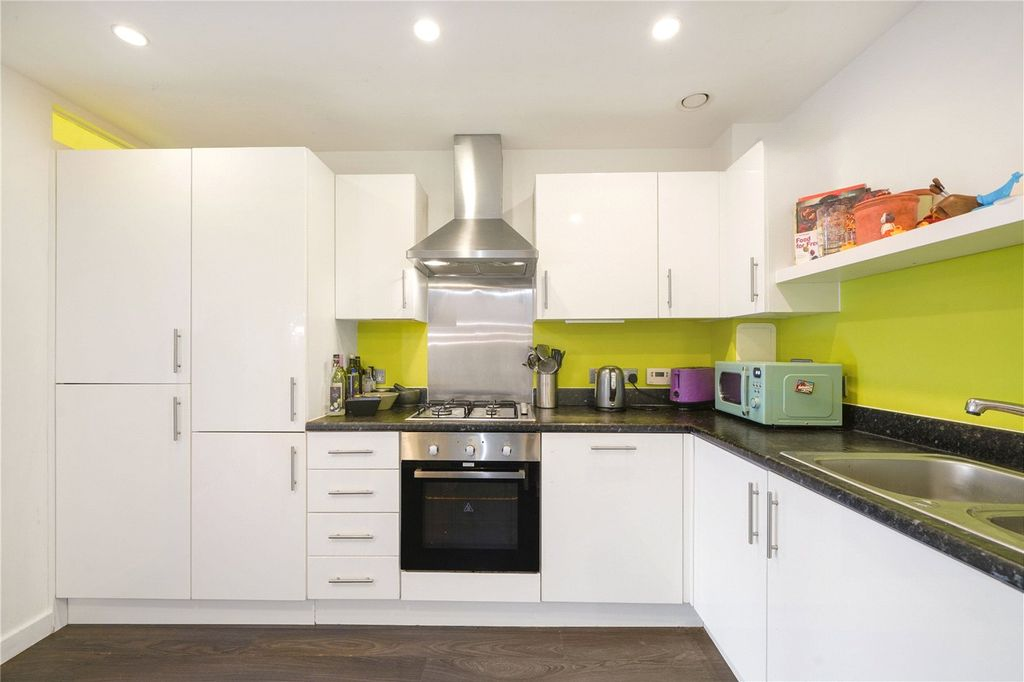 Квартира в Лондоне, Великобритания, 60 м² - фото 13