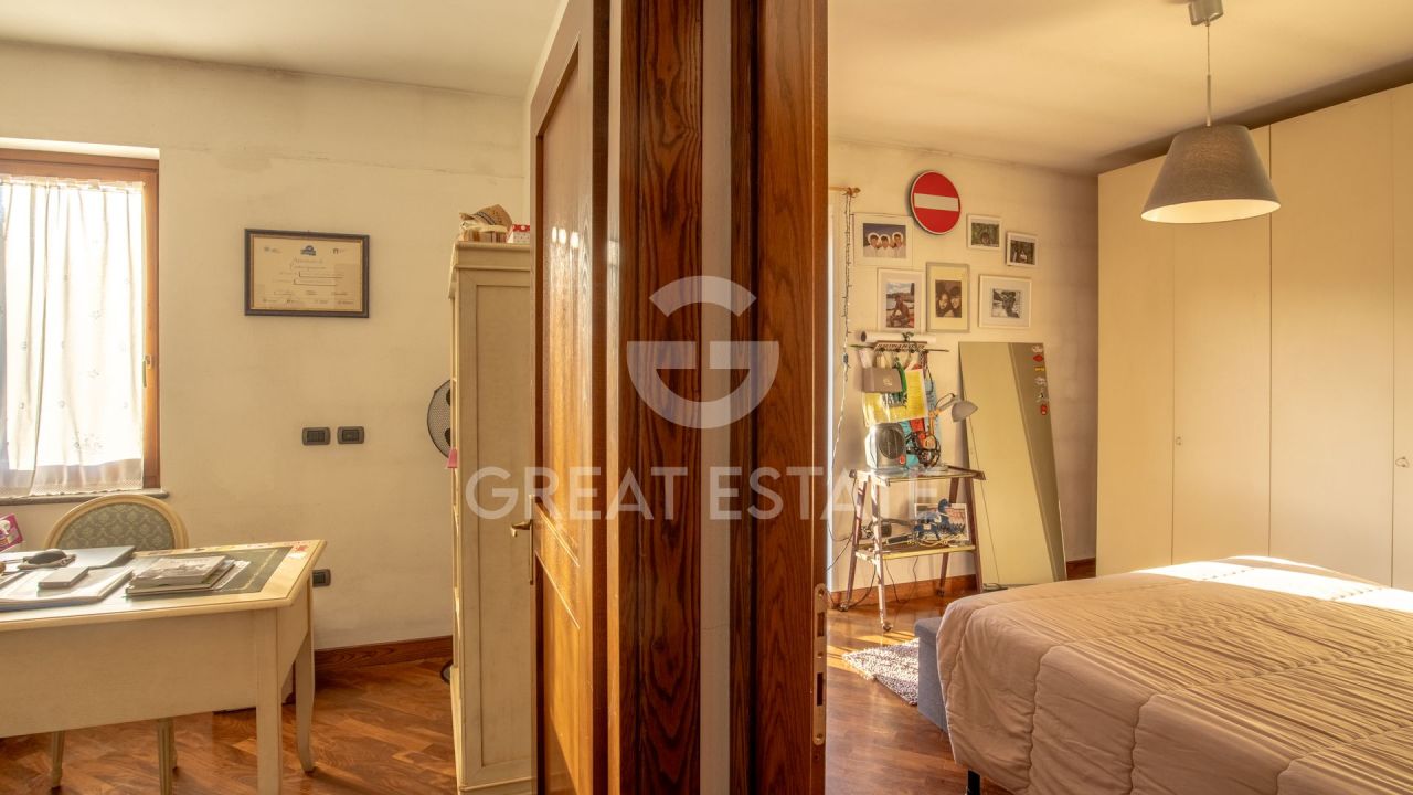 Дом в Фабро, Италия, 452.7 м² - фото 14