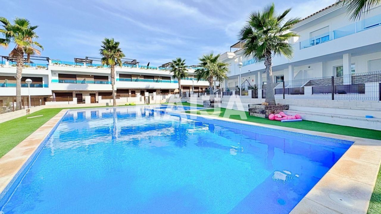 Квартира в Торревьехе, Испания, 113 м² - фото 1