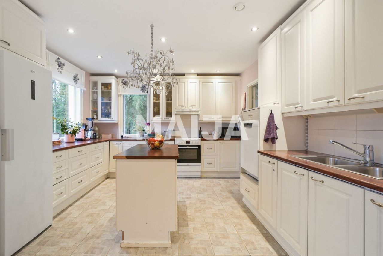 Дом в Лоппи, Финляндия, 185.5 м² - фото 6