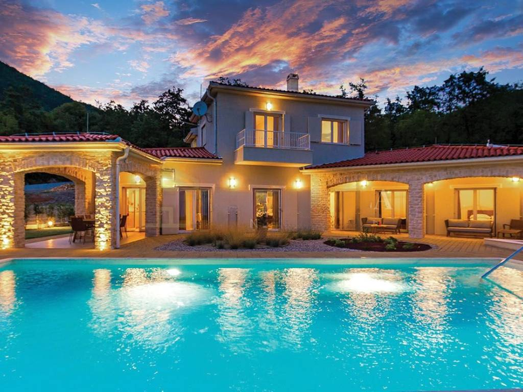 Дом в Опатии, Хорватия, 400 м² - фото 1