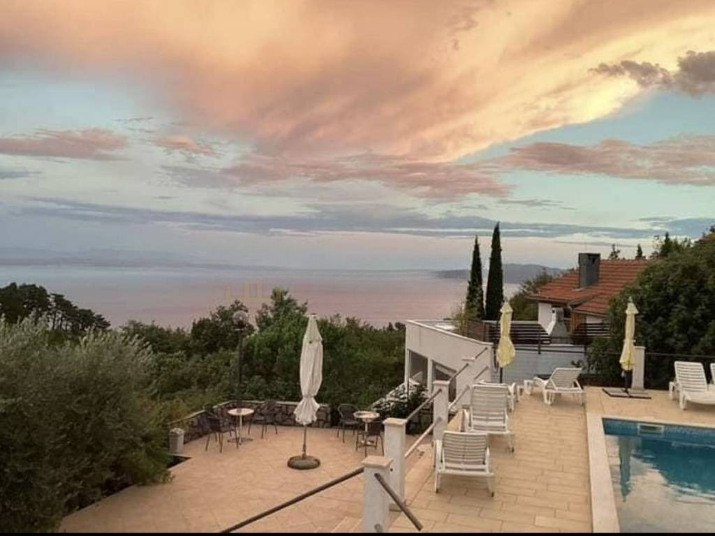 Дом в Опатии, Хорватия, 1 000 м² - фото 4