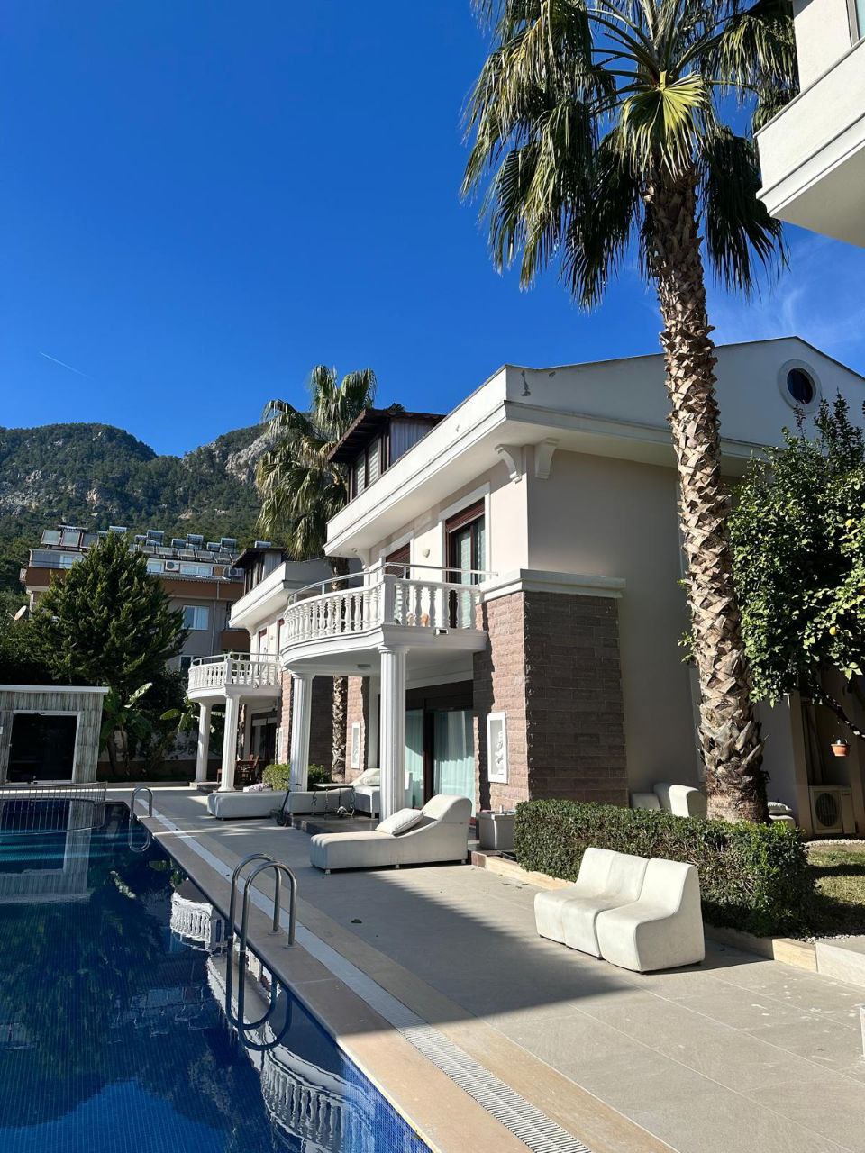 Вилла в Кемере, Турция, 180 м² - фото 2