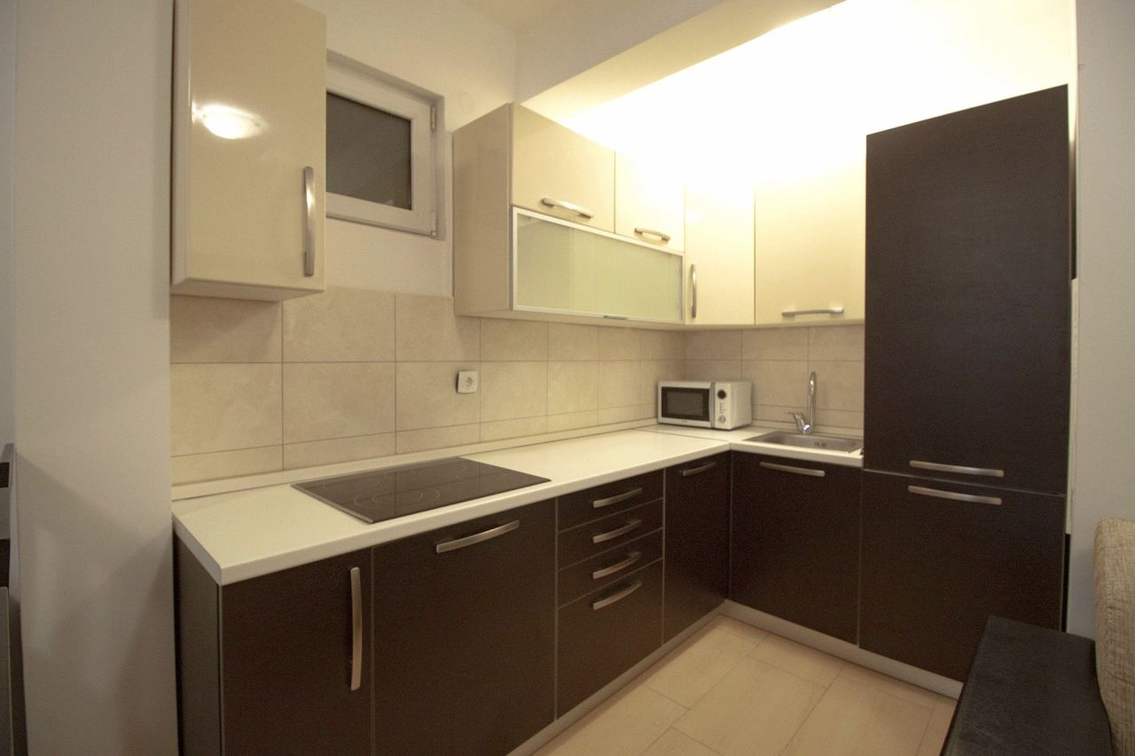 Квартира в Будве, Черногория, 69 м² - фото 14